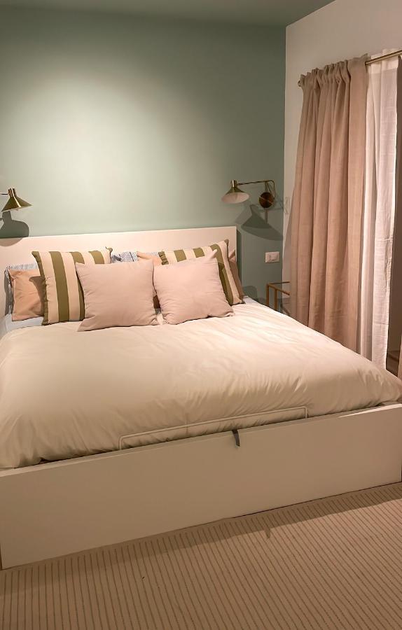 Buen Retiro 52 Apartment Napoli Ngoại thất bức ảnh